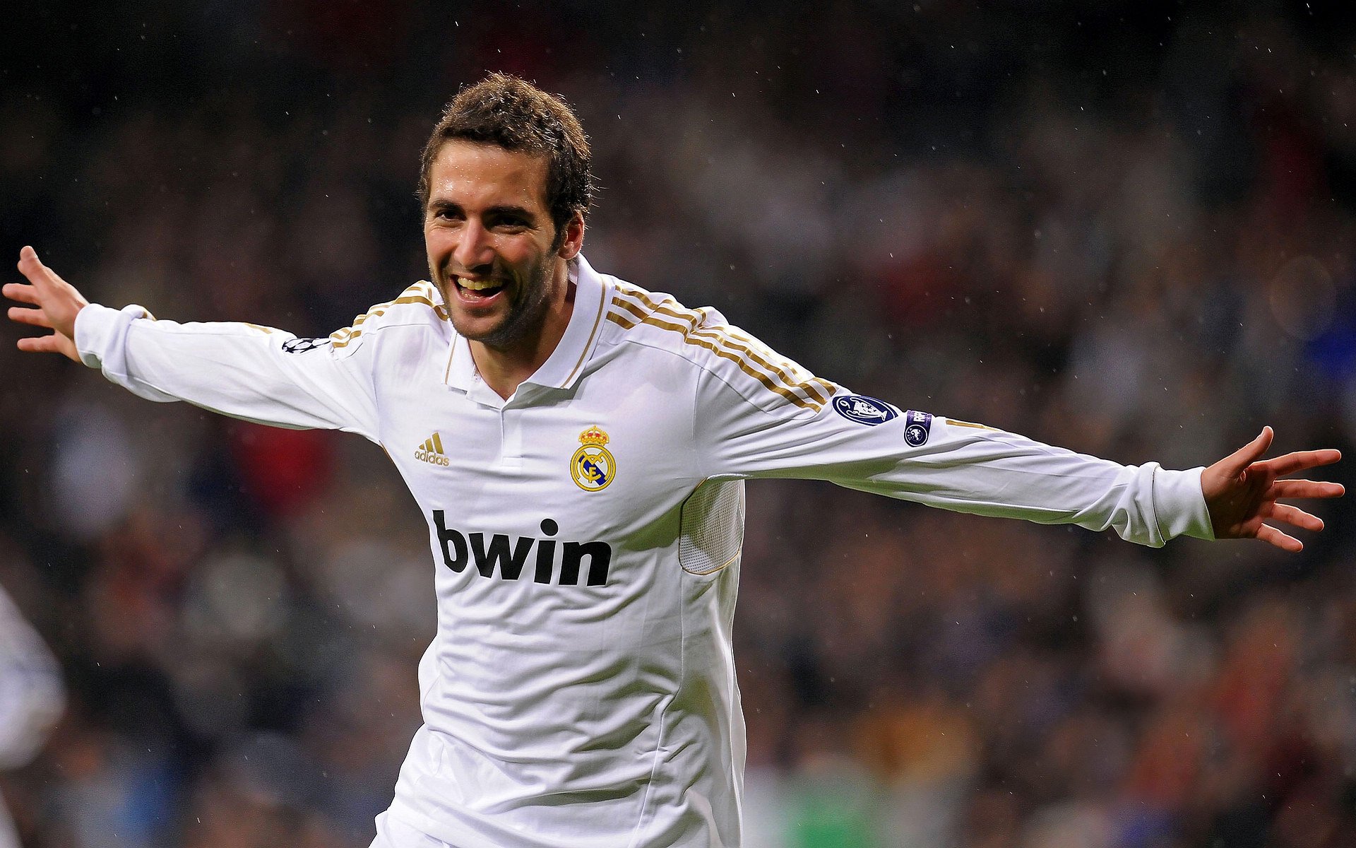 开云体育网页入口-PSG中场组织混乱影响进攻节奏